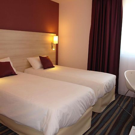 Brit Hotel Vendee Mer Les Achards  Exteriör bild